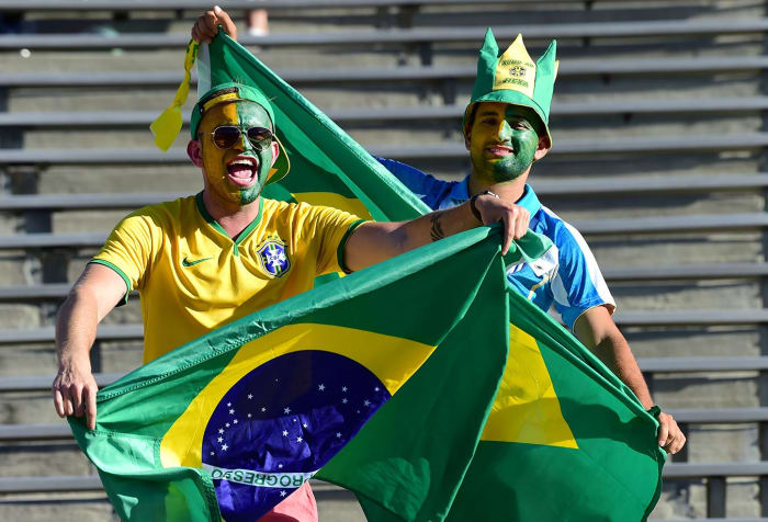Brazil-fans-GettyImages-538121912_master.jpg